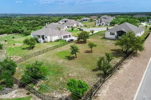 125 Pueblo Peakk Cove, Liberty Hill, TX 78642 - Photo 36