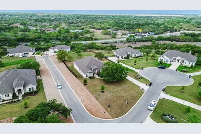 125 Pueblo Peakk Cove, Liberty Hill, TX 78642 - Photo 38