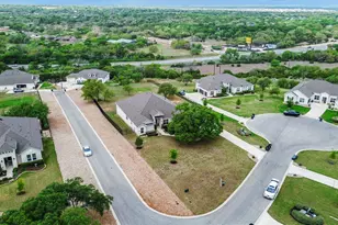 125 Pueblo Peakk Cove, Liberty Hill, TX 78642 - Photo 38