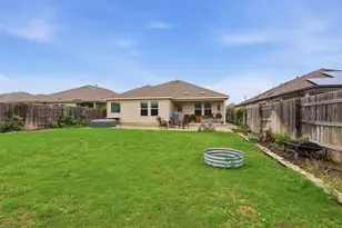 129 Esparza Dr, Bastrop, TX 78602 - Photo 20