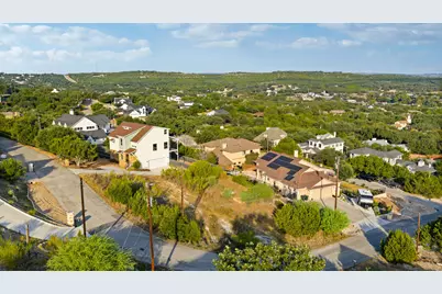 408 Rogart Drive, Spicewood, TX 78669 - Photo 6
