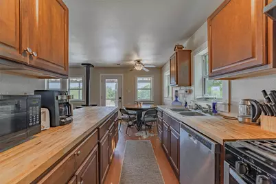 95 Loma Lane, Fredericksburg, TX 78739 - Photo 18