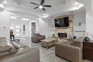 285 La Fortuna Dr, Del Valle, TX 78617 - Photo 10