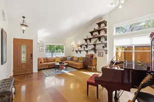 8920 W Hove Loop, Austin, TX 78749 - Photo 2
