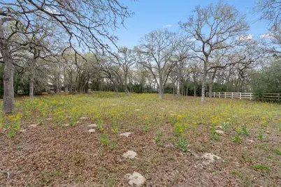 124 Kingwood Drive, Elgin, TX 78621 - Photo 4