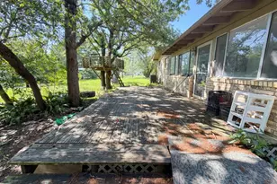 9262 N Hwy 77, Lexington, TX 78947 - Photo 18
