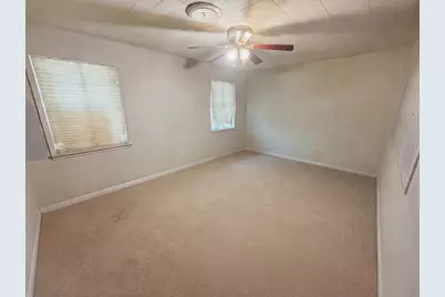 9262 N Highway 77, Lexington, TX 78947 - Photo 14