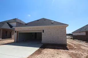 629 Clarissa St, Buda, TX 78610 - Photo 6