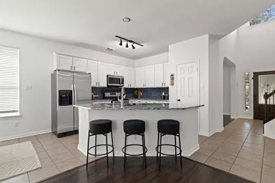 1712 Lynnville Trail, Austin, TX 78727 - Photo 8