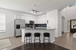 1712 Lynnville Trail, Austin, TX 78727 - Photo 8