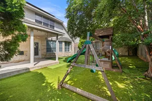 1712 Lynnville Trail, Austin, TX 78727 - Photo 36