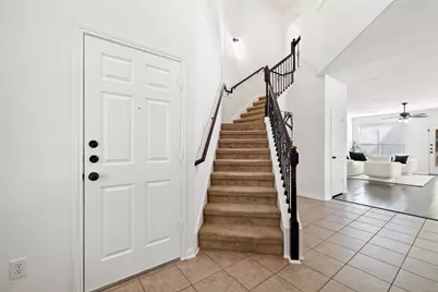 1712 Lynnville Trail, Austin, TX 78727 - Photo 24