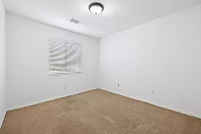 1712 Lynnville Trail, Austin, TX 78727 - Photo 30