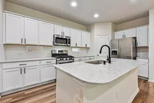 4413 Lobo Landing Ln, Georgetown, TX 78628 - Photo 2