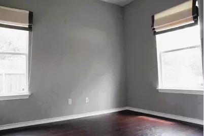 1704 S College Street, Georgetown, TX 78626 - Photo 10