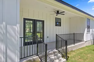 165 Nuuanu Ln, Bastrop, TX 78602 - Photo 24