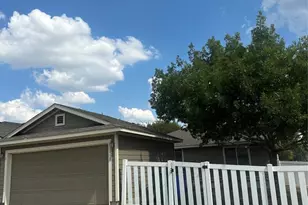 18520 Mammoth Cave Blvd, Pflugerville, TX 78660 - Photo 2