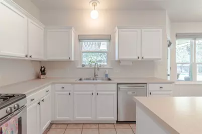 4716 Cockrell Court, Austin, TX 78749 - Photo 14