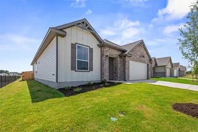 247 Gus Loop, Georgetown, TX 78626 - Photo 2