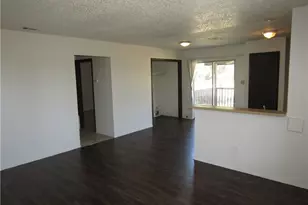 4910 Pepper Ln, Austin, TX 78744 - Photo 4