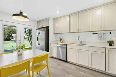 102 World Of Tennis Square, Austin, TX 78738 - Photo 14