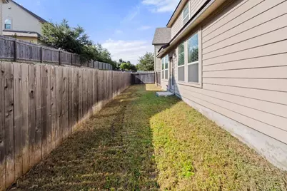 13501 Metric Boulevard #8, Austin, TX 78727 - Photo 28