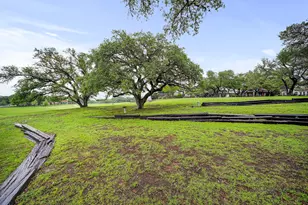212 Overlook Ct, Wimberley, TX 78676 - Photo 4