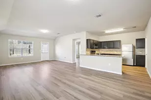 13205 Henneman Dr, Pflugerville, TX 78660 - Photo 12