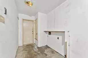 6002 Parkwood Dr, Austin, TX 78735 - Photo 20