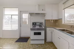 1515 Corona Dr, Austin, TX 78723 - Photo 10
