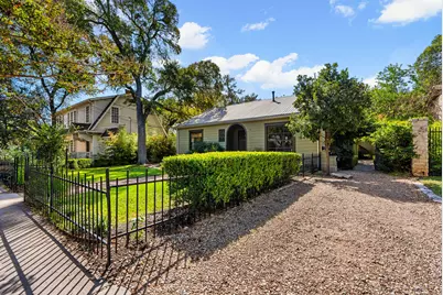 311 E 35th Street #A/B/C, Austin, TX 78705 - Photo 2