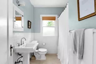 311 E 35th St, Austin, TX 78705 - Photo 10