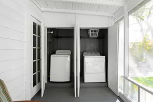 311 E 35th St, Austin, TX 78705 - Photo 14