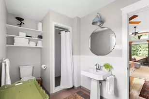 311 E 35th St, Austin, TX 78705 - Photo 24