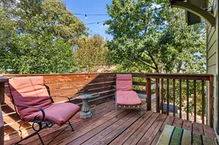 311 E 35th St, Austin, TX 78705 - Photo 28
