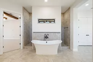 310 Bella Montagna Cir, Austin, TX 78734 - Photo 20