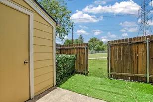 11901 Swearingen Dr, Austin, TX 78758 - Photo 14