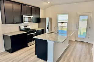 5008 Hazelnut Ln, Del Valle, TX 78617 - Photo 2