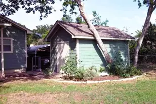 1704 S College St, Georgetown, TX 78626 - Photo 12