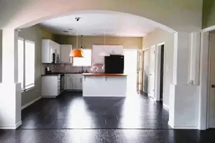 1704 S College St, Georgetown, TX 78626 - Photo 2