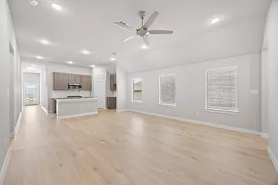 8017 Shining Flor Run, Lago Vista, TX 78645 - Photo 8