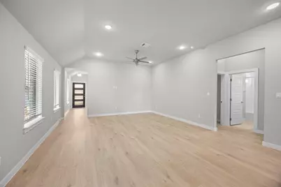 8017 Shining Flor Run, Lago Vista, TX 78645 - Photo 6