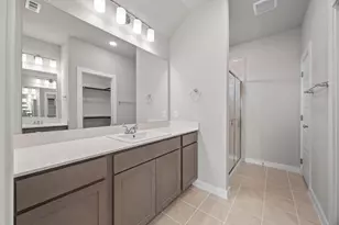 8017 Shining Flor Run, Lago Vista, TX 78645 - Photo 30