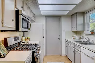 1709 Goodson Ln, Round Rock, TX 78664 - Photo 10