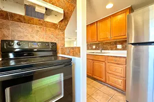 3024 E 12th St, Austin, TX 78702 - Photo 16