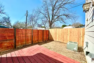 3024 E 12th St, Austin, TX 78702 - Photo 30
