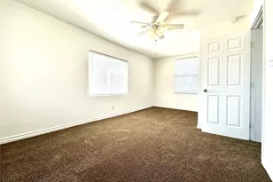 3024 E 12th St, Austin, TX 78702 - Photo 22