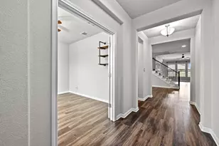 6709 Golden Bough Ln, Pflugerville, TX 78660 - Photo 4