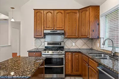 8111 Davis Mountain Pass, Austin, TX 78726 - Photo 12