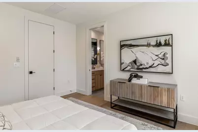 943 E 52nd Street, Austin, TX 78751 - Photo 10